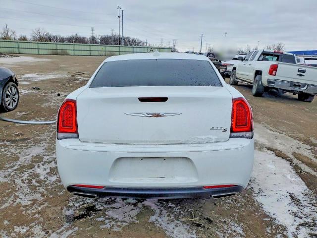 2019 Chrysler 300 მანქანა იყიდება აუქციონზე, vin: 2C3CCABG1KH617916, აუქციონის ნომერი: 78029925