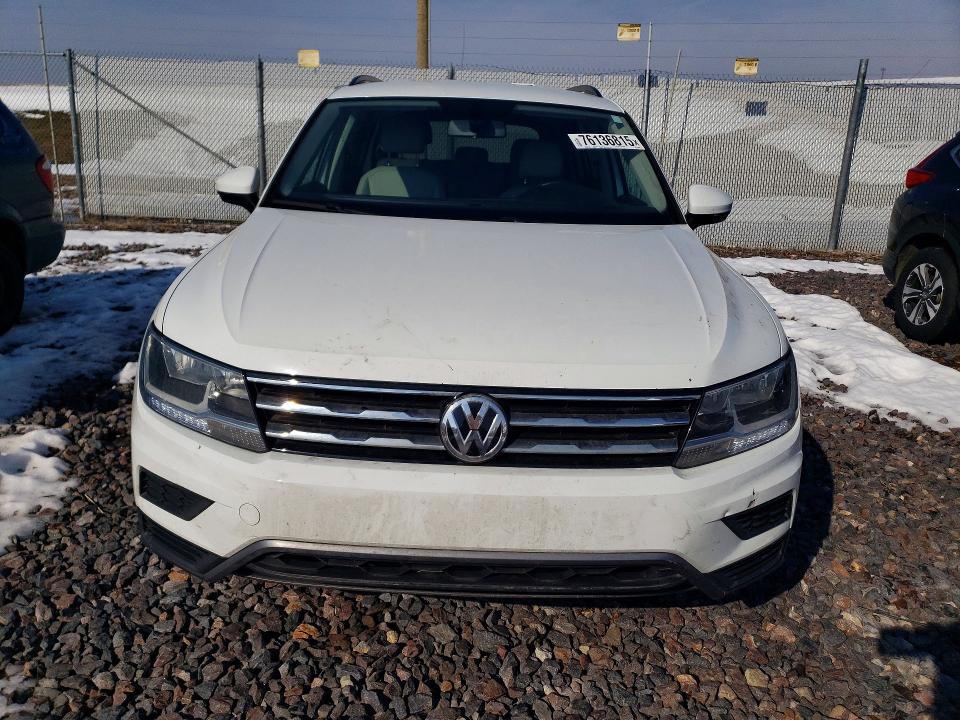 Продажа на аукционе авто 2018 Volkswagen Tiguan, vin: 3VV2B7AX7JM080260, номер лота: 76136815