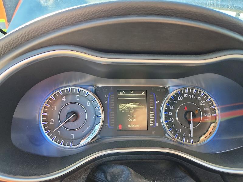 Продаж на аукціоні авто 2015 Chrysler 200, vin: 1C3CCCAB6FN651476, номер лоту: 77747495