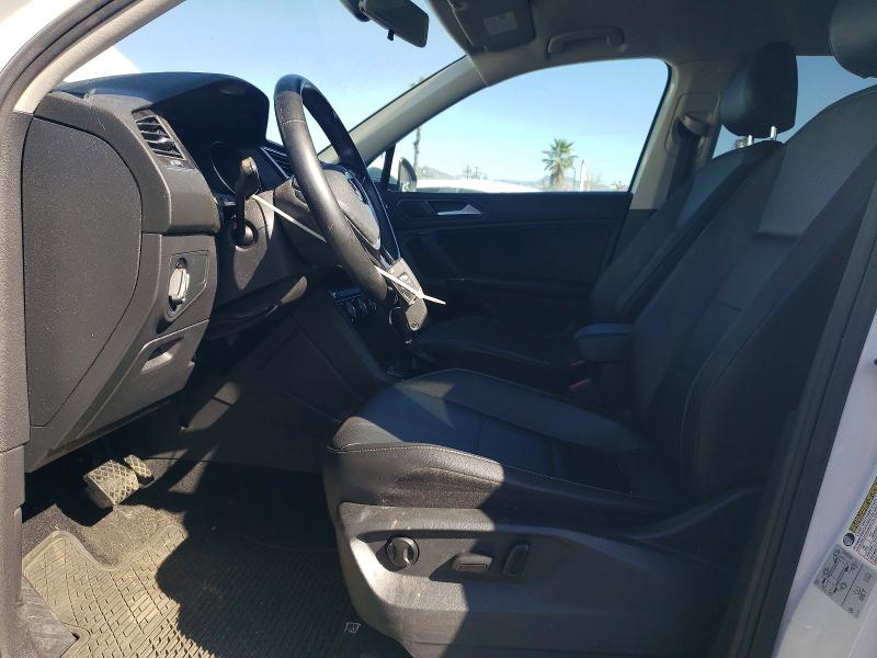 Продаж на аукціоні авто 2017 Volkswagen Tiguan, vin: 3VV3B7AX6JM059372, номер лоту: 74932335