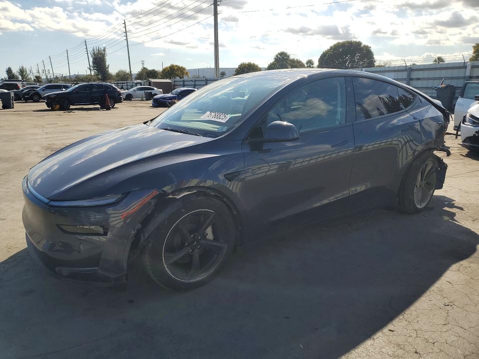 Продажа на аукционе авто 2026 Tesla Model Y, vin: 7SAYGDED1TA465846, номер лота: 76768825