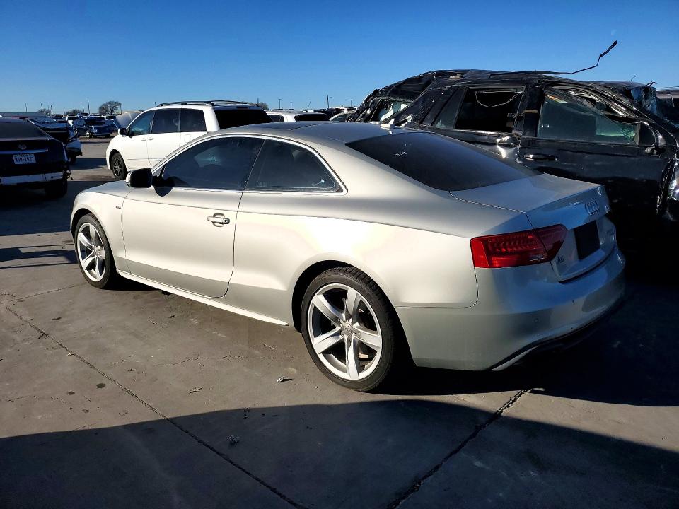 75706655 :رقم المزاد ، WAUMFAFR8FA024588 vin ، 2015 Audi A5 مزاد بيع