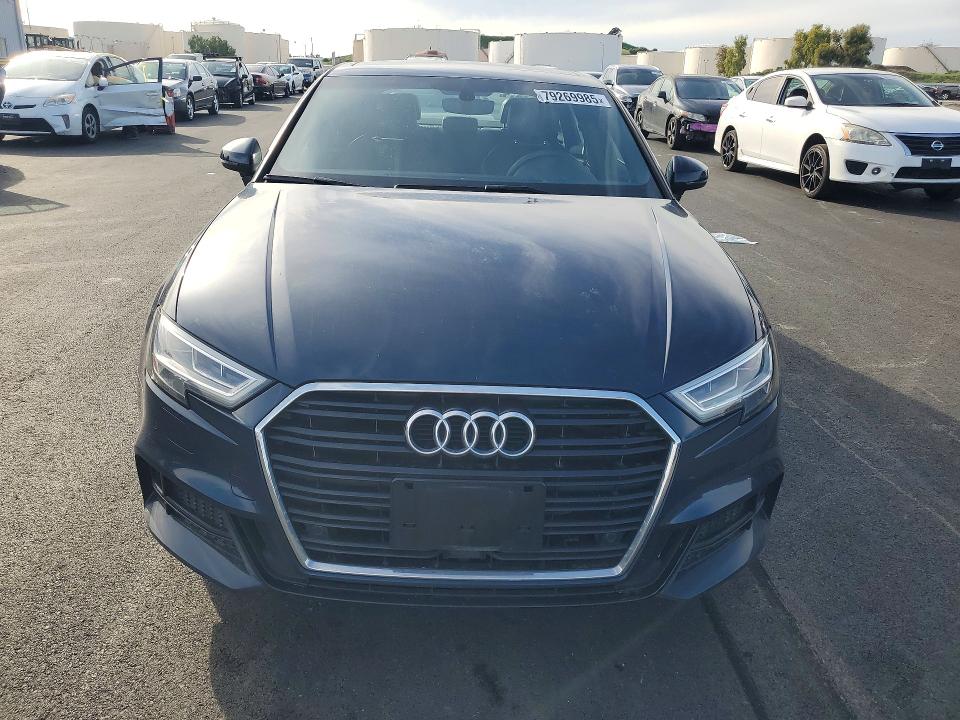 Продаж на аукціоні авто 2017 Audi A3, vin: WAUGUGFF7H1044507, номер лоту: 79269985