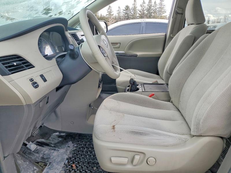 2014 Toyota Sienna მანქანა იყიდება აუქციონზე, vin: 5TDKK3DC4ES425766, აუქციონის ნომერი: 75596745