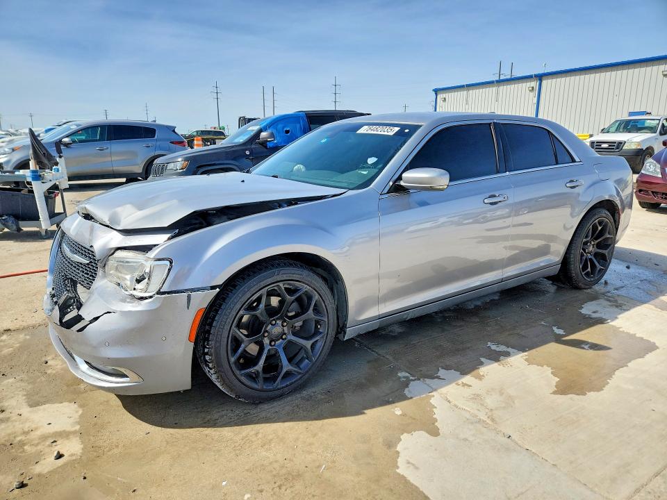 78482035 :رقم المزاد ، 2C3CCAAG9FH830183 vin ، 2015 Chrysler 300 مزاد بيع