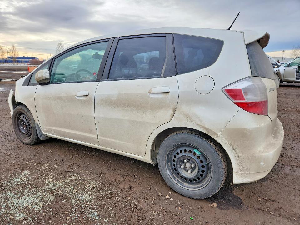 2013 Honda Fit მანქანა იყიდება აუქციონზე, vin: LUCGE8G57D3000674, აუქციონის ნომერი: 75237545