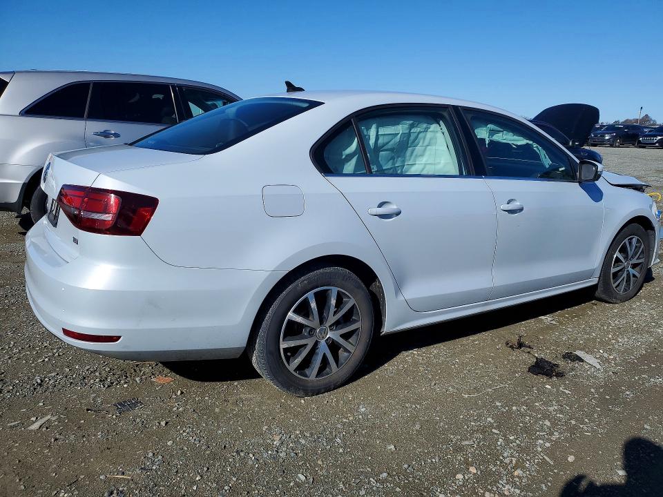 2017 Volkswagen Jetta მანქანა იყიდება აუქციონზე, vin: 3VWDB7AJ5HM231574, აუქციონის ნომერი: 77177305
