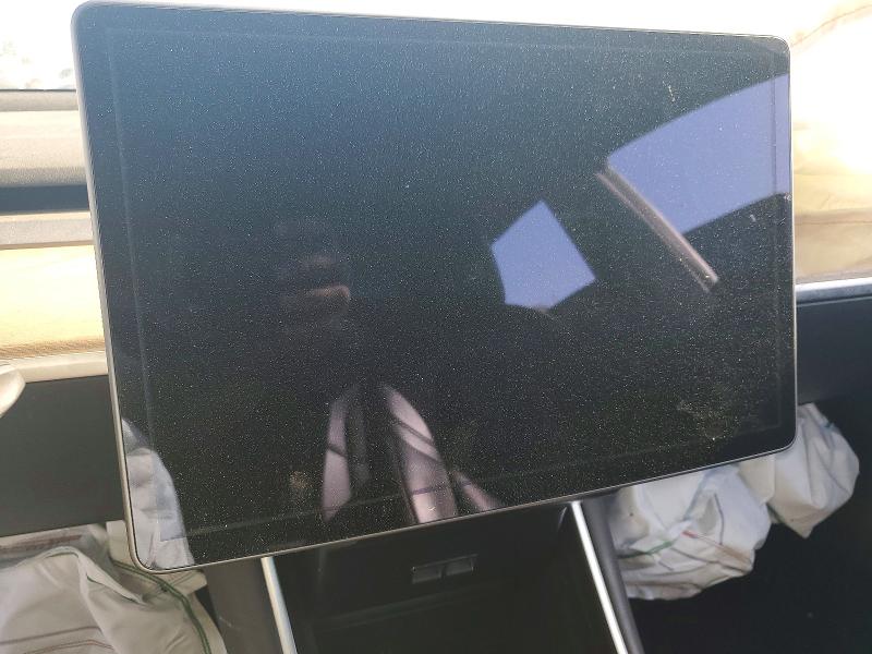Продажа на аукционе авто 2018 Tesla Model 3, vin: 5YJ3E1EA2JF003703, номер лота: 76667895