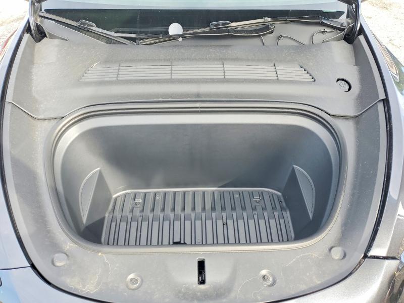 77506415 :رقم المزاد ، 7SAYGDEF7SF221539 vin ، 2025 Tesla Model Y مزاد بيع