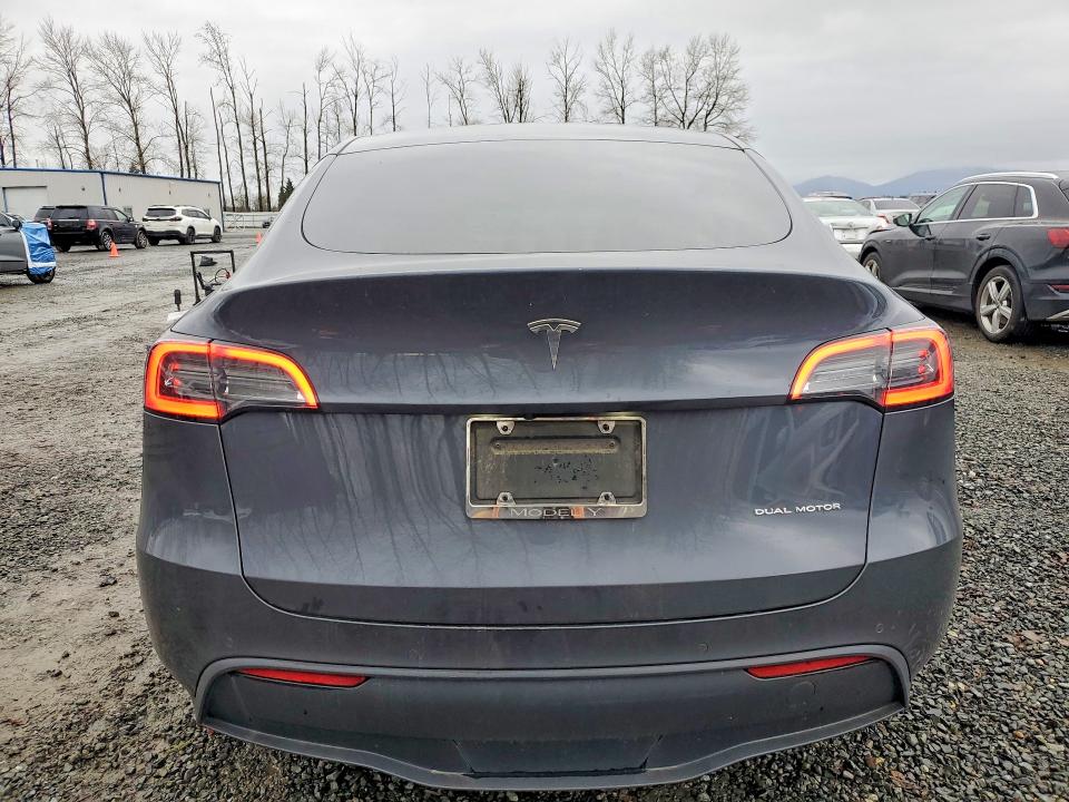 2022 Tesla Model Y მანქანა იყიდება აუქციონზე, vin: 7SAYGDEE9NF340480, აუქციონის ნომერი: 76072075