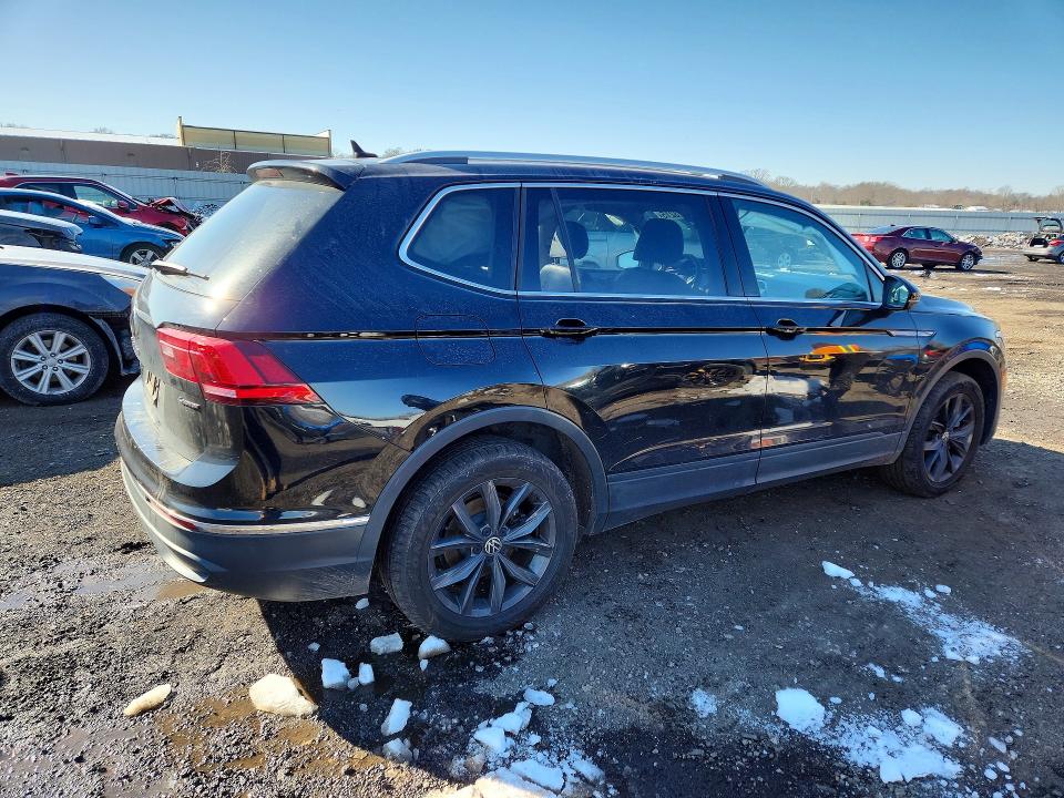 Продажа на аукционе авто 2022 Volkswagen Tiguan, vin: 3VV2B7AX5NM102438, номер лота: 76023215