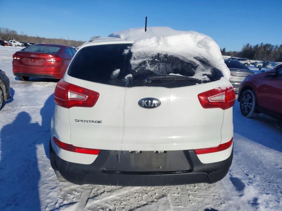 2013 Kia Sportage მანქანა იყიდება აუქციონზე, vin: KNDPB3A26D7508674, აუქციონის ნომერი: 99429785