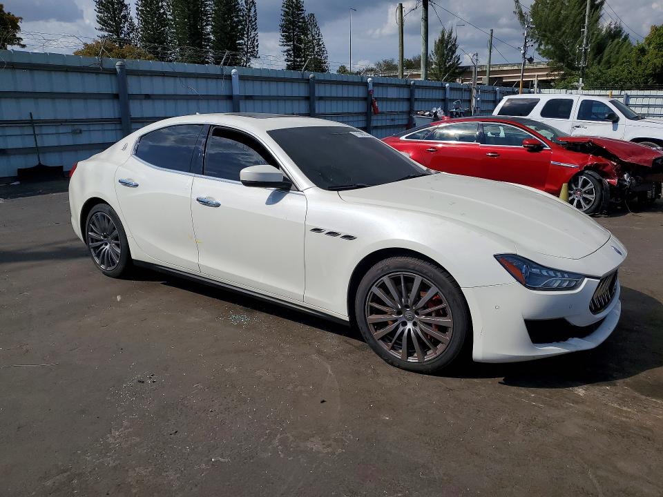 Продаж на аукціоні авто 2018 Maserati Ghibli, vin: ZAM57YTA3J1293095, номер лоту: 77188925