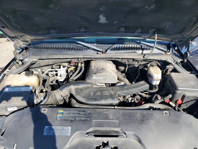 72988735 :رقم المزاد ، 1GNEC13T55R213139 vin ، 2005 Chevrolet Tahoe C150 مزاد بيع