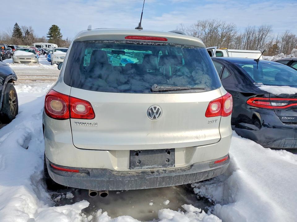 2011 Volkswagen Tiguan მანქანა იყიდება აუქციონზე, vin: WVGAV7AXXBW539831, აუქციონის ნომერი: 78532215