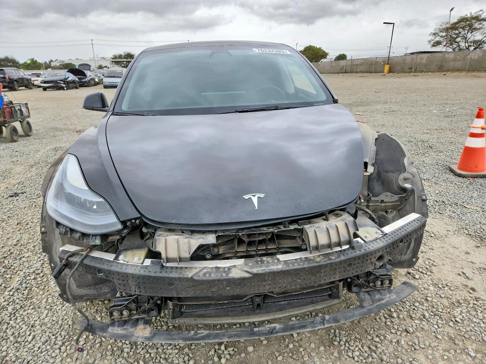 Продаж на аукціоні авто 2023 Tesla Model 3, vin: 5YJ3E1EAXPF589401, номер лоту: 76232385
