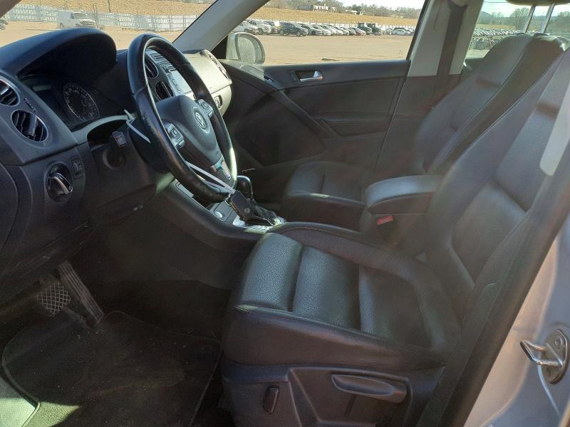 76482915 :رقم المزاد ، WVGBV3AXXEW528412 vin ، 2014 Volkswagen Tiguan مزاد بيع