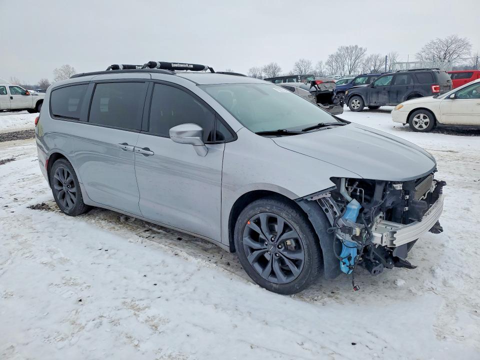 Продажа на аукционе авто 2020 Chrysler Pacifica, vin: 2C4RC1EG6LR122642, номер лота: 76235725