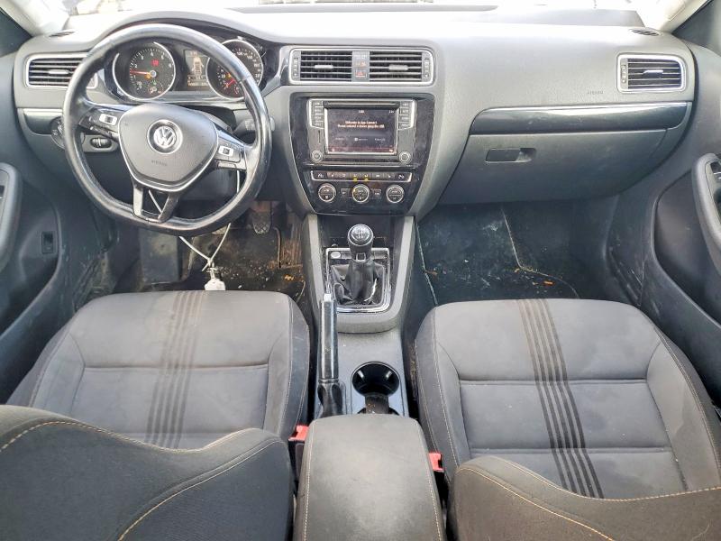 78653305 :رقم المزاد ، 3VWB67AJ1HM310932 vin ، 2017 Volkswagen Jetta مزاد بيع