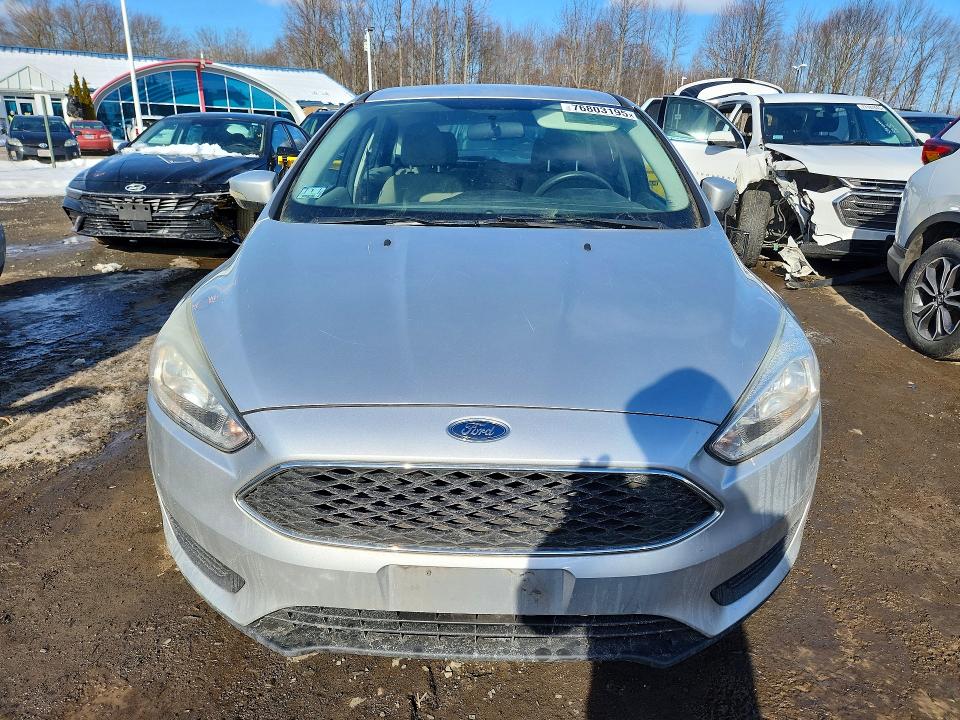 76803195 :رقم المزاد ، 1FADP3K21HL248190 vin ، 2017 Ford Focus مزاد بيع