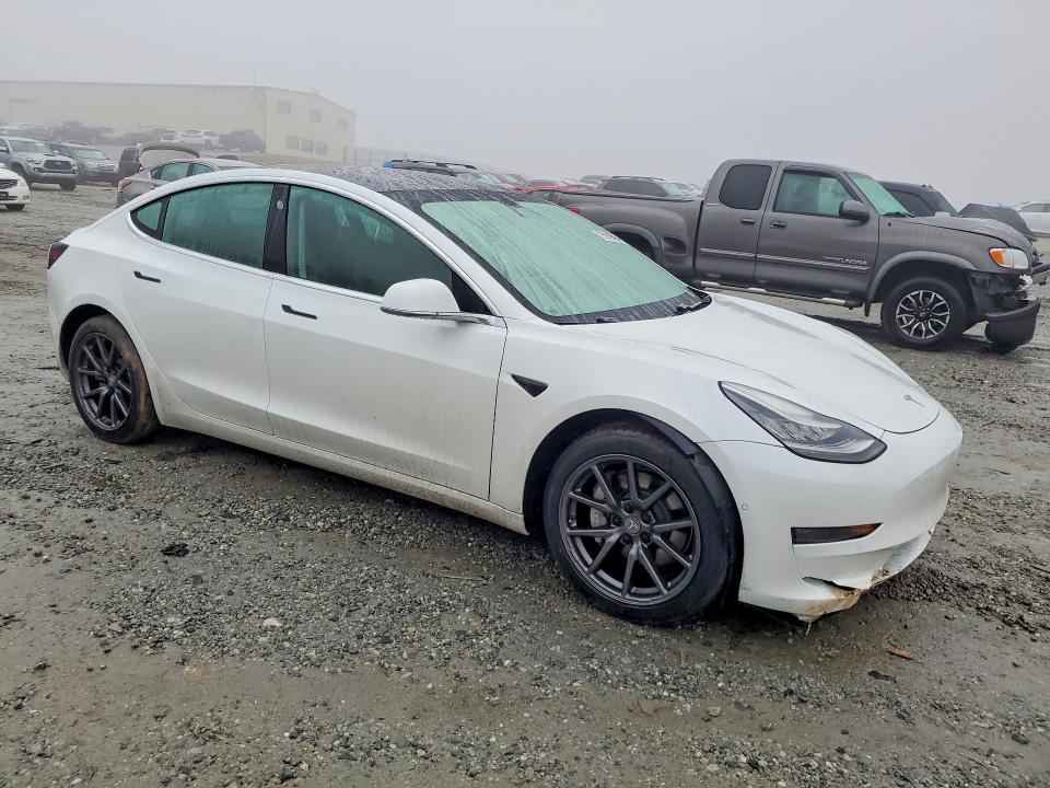 Продажа на аукционе авто 2020 Tesla Model 3, vin: 5YJ3E1EA1LF797175, номер лота: 75910595