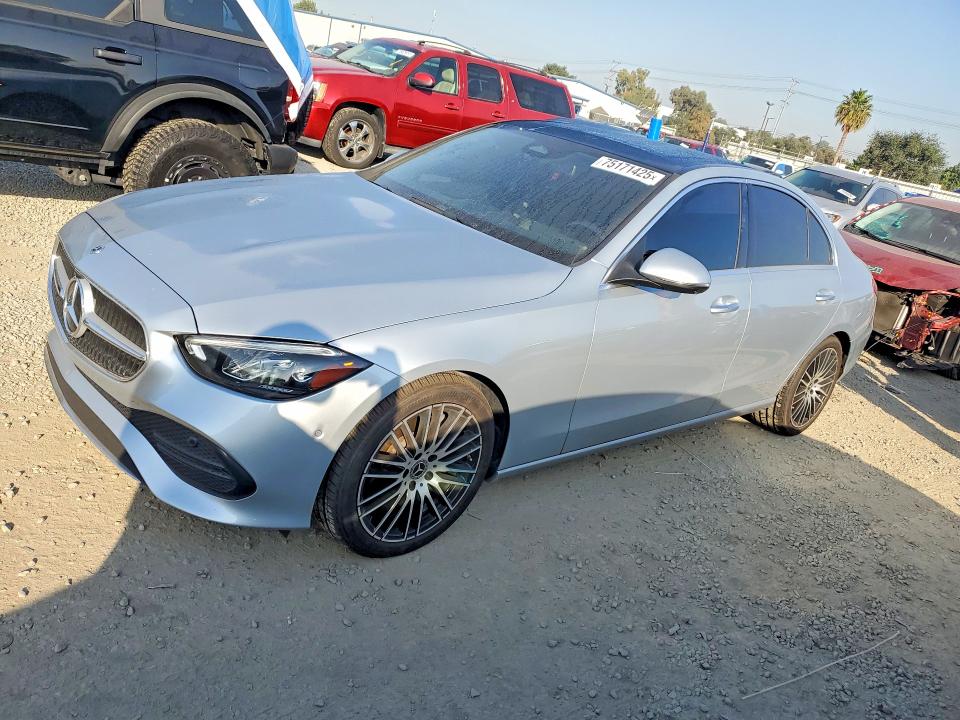 2022 Mercedes-benz C მანქანა იყიდება აუქციონზე, vin: W1KAF4HBXNR013198, აუქციონის ნომერი: 75171425