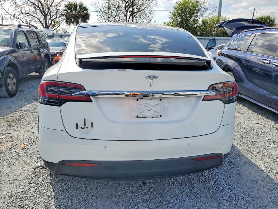 Продажа на аукционе авто 2016 Tesla Model X, vin: 5YJXCDE26GF026637, номер лота: 78079875