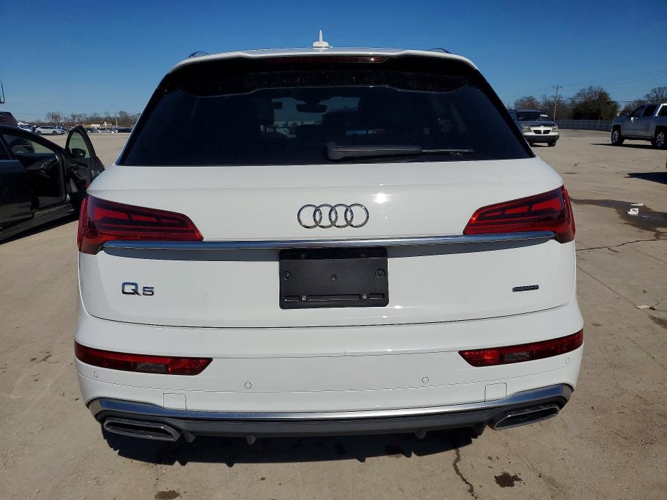 77232905 :رقم المزاد ، WA1EAAFY8P2118988 vin ، 2023 Audi Q5 مزاد بيع