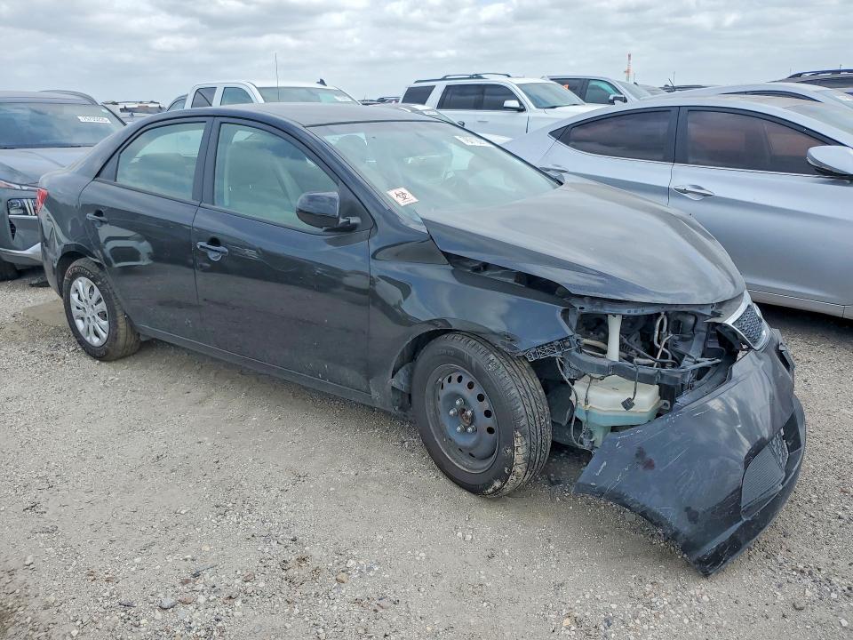 2013 Kia Forte მანქანა იყიდება აუქციონზე, vin: KNAFT4A26D5733278, აუქციონის ნომერი: 76719285