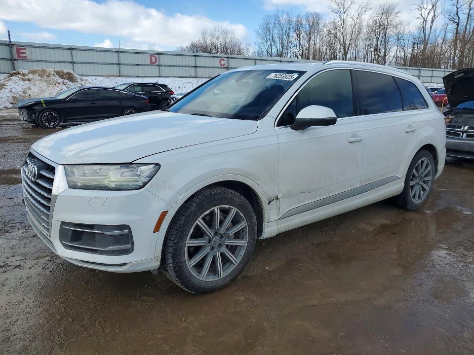 2017 Audi Q7 მანქანა იყიდება აუქციონზე, vin: WA1LHAF75HD038385, აუქციონის ნომერი: 76253025