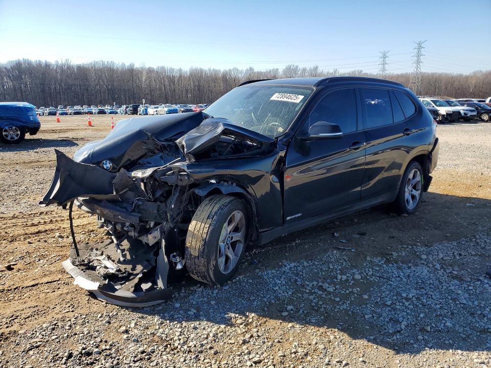 Auction sale of the 2015 Bmw X1, vin: WBAVM1C56FV318026, lot number: 72894625