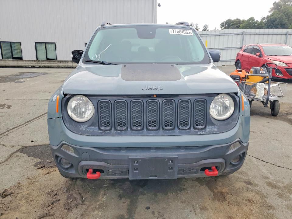 77584085 :رقم المزاد ، ZACCJBCT0FPB67921 vin ، 2015 Jeep Renegade مزاد بيع