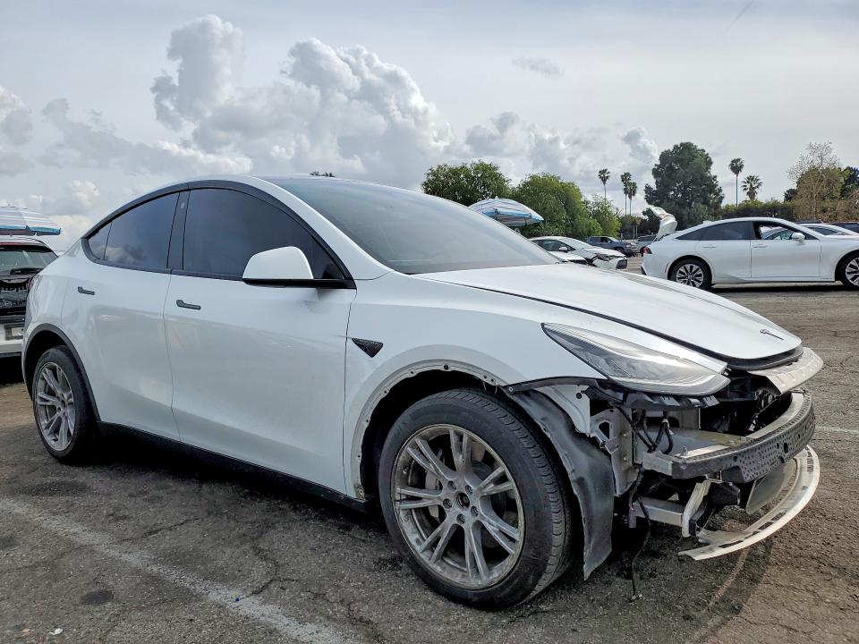 Продаж на аукціоні авто 2022 Tesla Model Y, vin: 7SAYGDEE8NF572892, номер лоту: 76982795