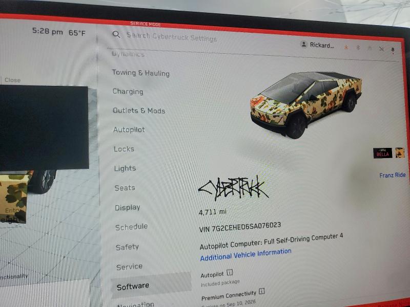 73372385 :رقم المزاد ، 7G2CEHED6SA076023 vin ، 2025 Tesla Cybertruck مزاد بيع