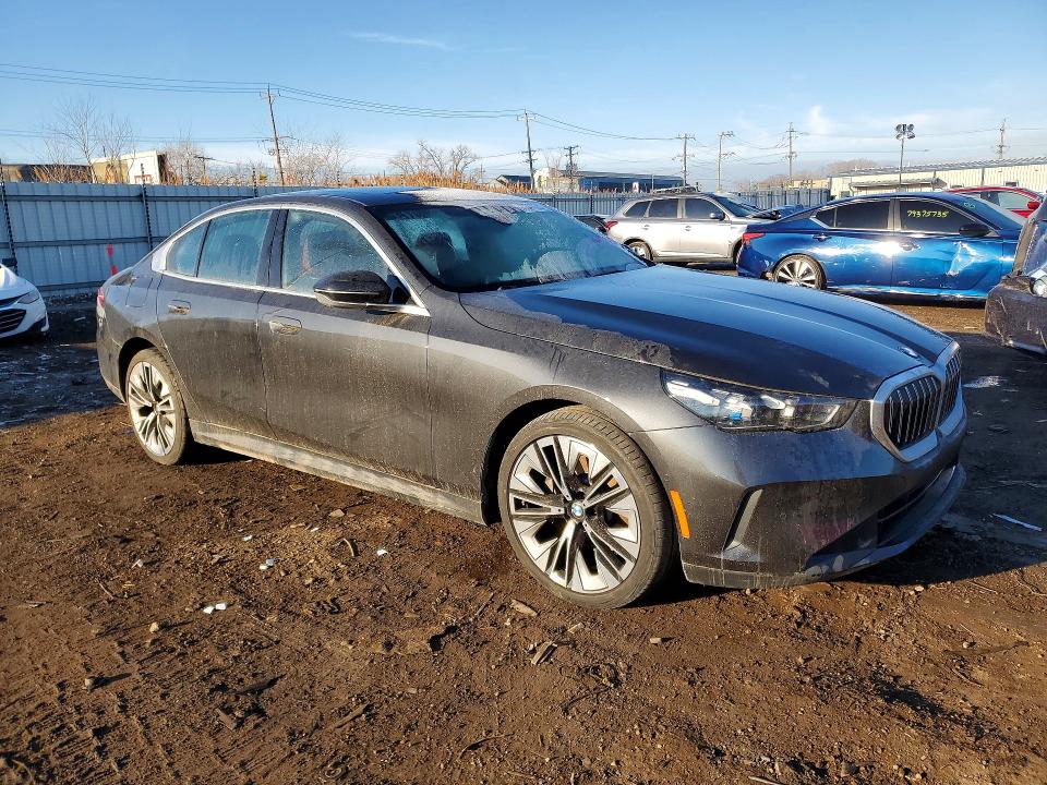 78541725 :رقم المزاد ، WBA53FJ04RCP81256 vin ، 2024 Bmw 530 مزاد بيع