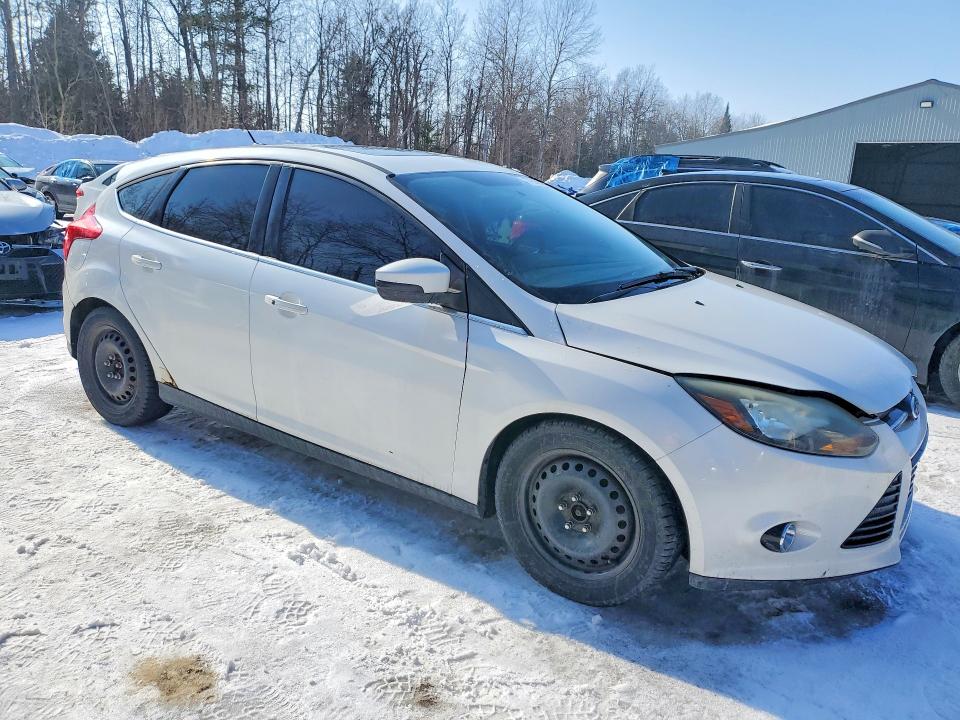 2013 Ford Focus Tita მანქანა იყიდება აუქციონზე, vin: 1FADP3N28DL366310, აუქციონის ნომერი: 77389545