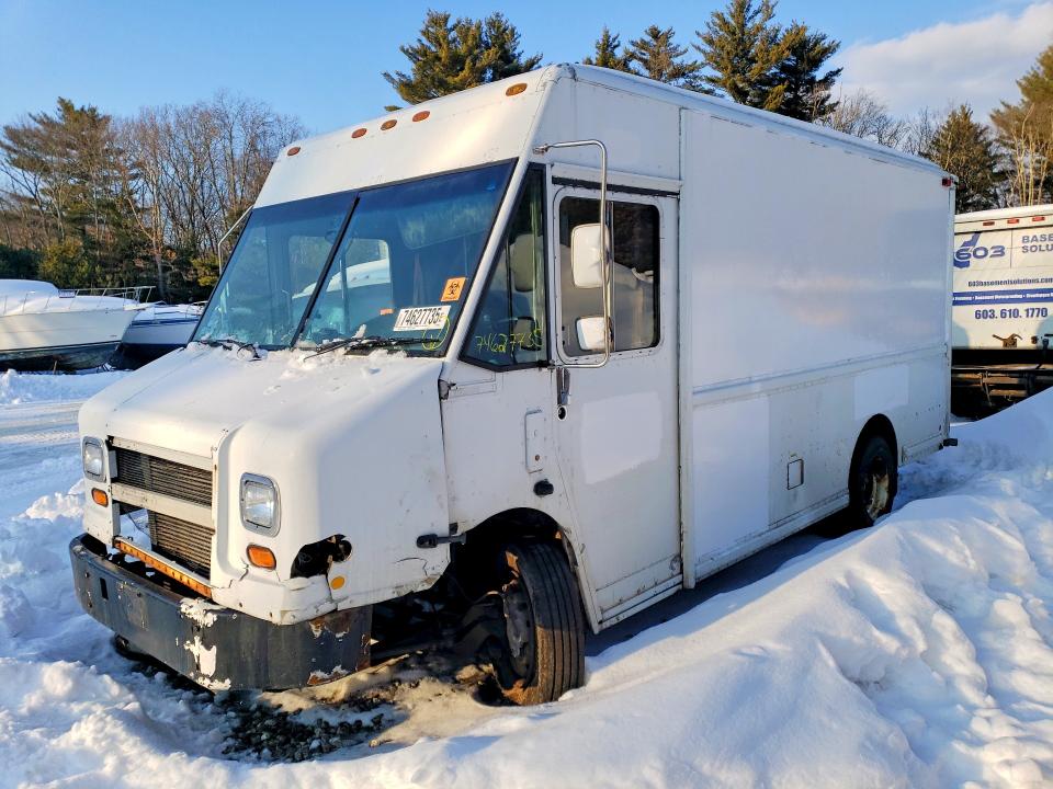 Продаж на аукціоні авто 2000 Frht - Freightliner Chassis, vin: 4UZA4FA40YCG65096, номер лоту: 74627735