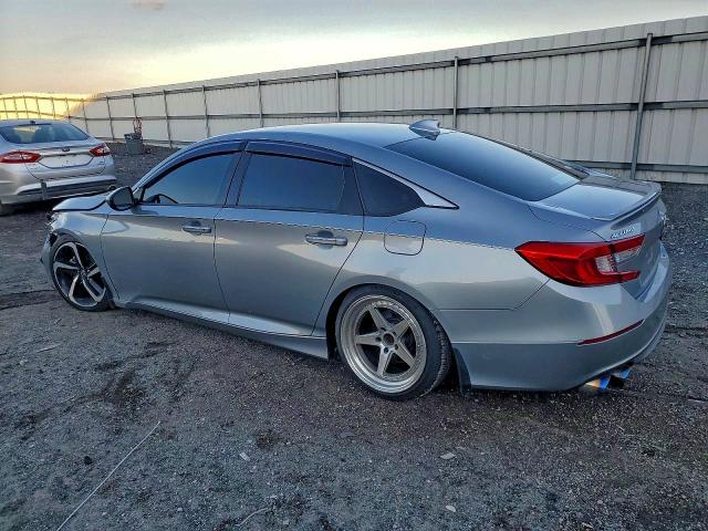 Aukcja sprzedaży 2018 Honda Accord, vin: 1HGCV1F31JA243397, numer aukcji: 78468595