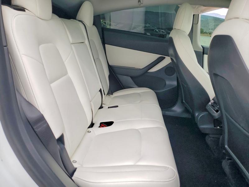 76821405 :رقم المزاد ، 5YJYGDEE6MF195927 vin ، 2021 Tesla Model Y مزاد بيع