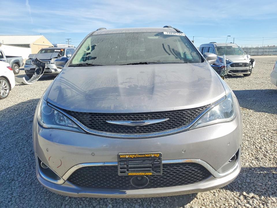 Продажа на аукционе авто 2017 Chrysler Pacifica, vin: 2C4RC1EG8HR653798, номер лота: 74836725