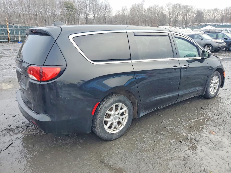 76900415 :رقم المزاد ، 2C4RC1CG8HR610856 vin ، 2017 Chrysler Pacifica مزاد بيع