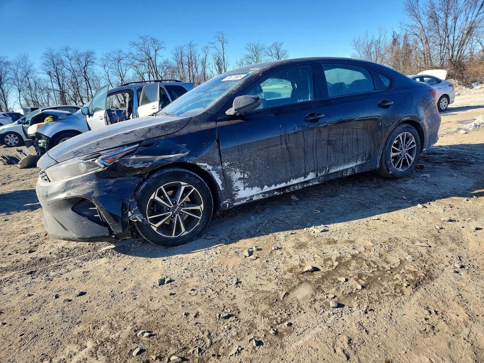 2022 Kia Forte მანქანა იყიდება აუქციონზე, vin: 3KPF24AD8NE449891, აუქციონის ნომერი: 76671885