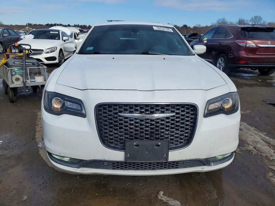 2017 Chrysler 300 მანქანა იყიდება აუქციონზე, vin: 2C3CCABG0HH548354, აუქციონის ნომერი: 76234195