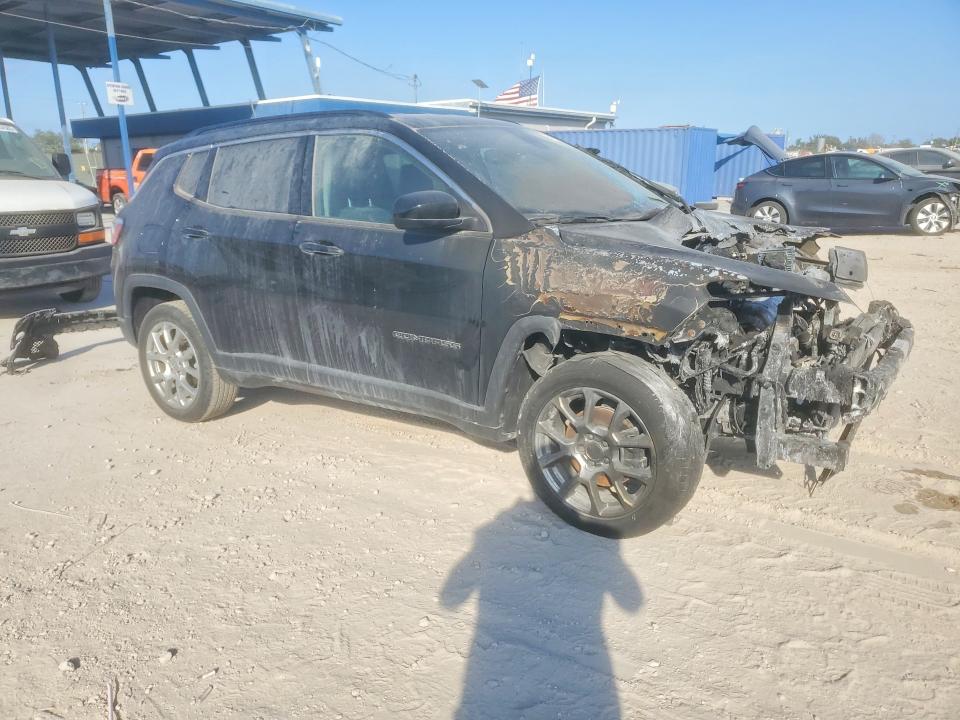 2022 Jeep Compass მანქანა იყიდება აუქციონზე, vin: 3C4NJDFB4NT118548, აუქციონის ნომერი: 47659426