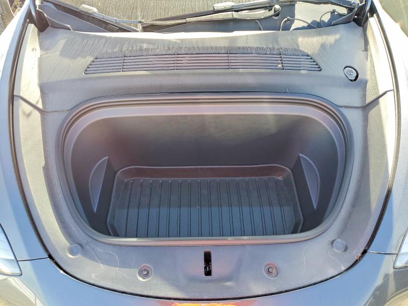 2024 Tesla Model Y მანქანა იყიდება აუქციონზე, vin: 7SAYGDED0RF121159, აუქციონის ნომერი: 73942855
