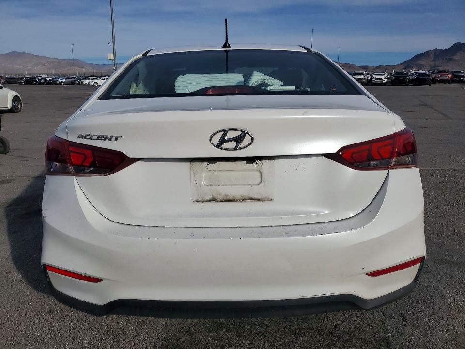 Продаж на аукціоні авто 2018 Hyundai Accent, vin: 3KPC24A30JE014111, номер лоту: 63377666