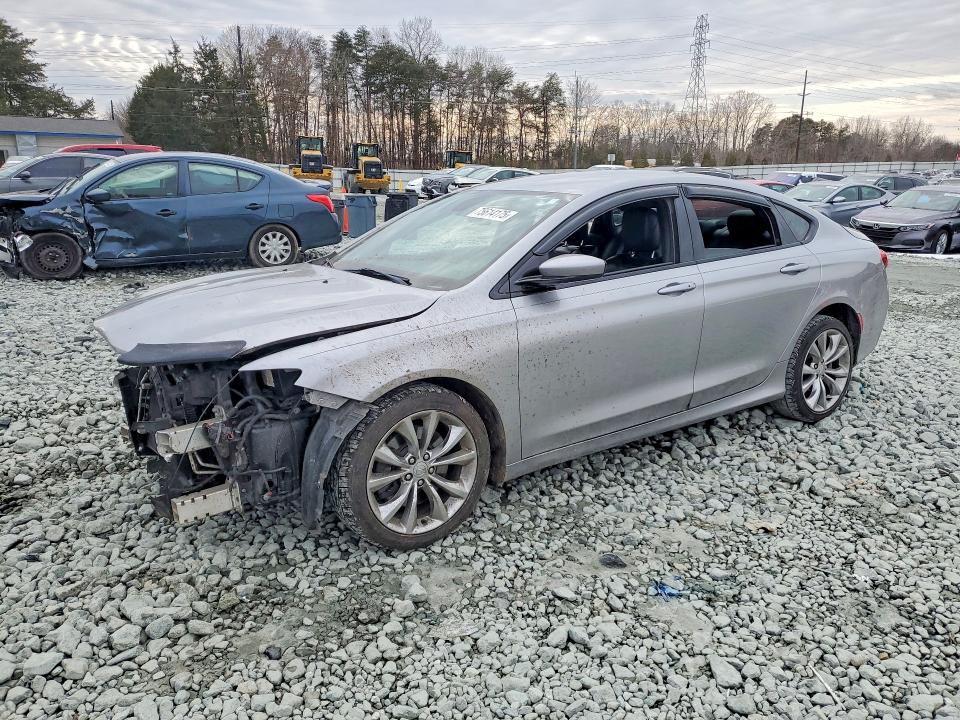Продаж на аукціоні авто 2015 Chrysler 200, vin: 1C3CCCBG4FN672403, номер лоту: 75614175
