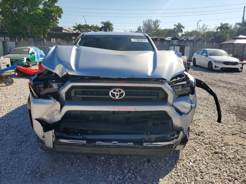 Продаж на аукціоні авто 2025 Toyota 4runner, vin: JTEVA5BR5S5005143, номер лоту: 77303815
