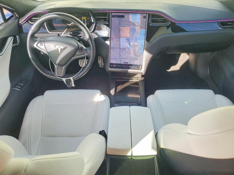 76136145 :رقم المزاد ، 5YJSA1E43KF330923 vin ، 2019 Tesla Model S مزاد بيع