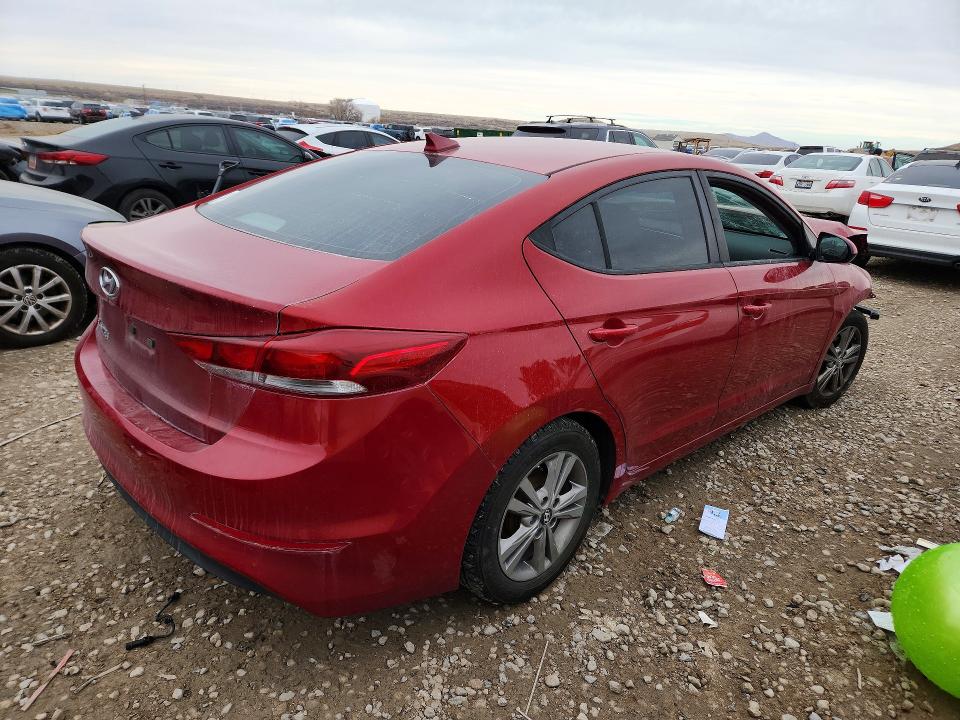 2017 Hyundai Elantra მანქანა იყიდება აუქციონზე, vin: KMHD84LF7HU142749, აუქციონის ნომერი: 76548445